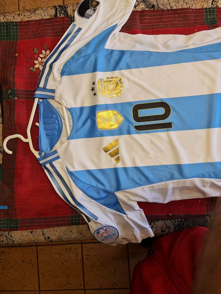 Lionel messi signed jersey with coa