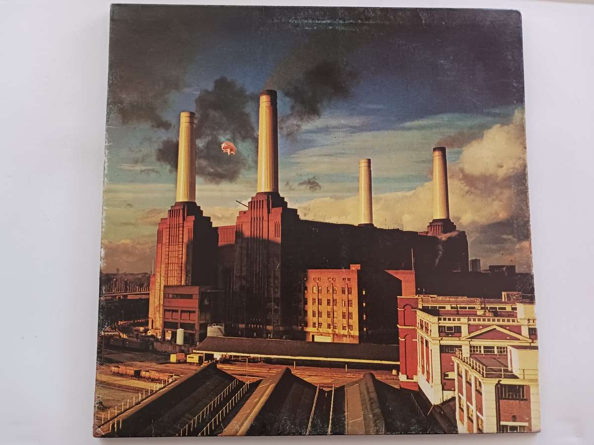 Pink Floyd - Animals  ( 1977 UK released LP 1st UK issue )