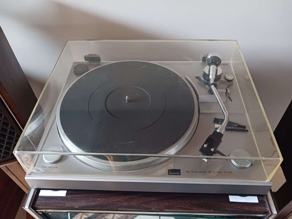 Sansui P-50  -   Turntable in a clean working  condition