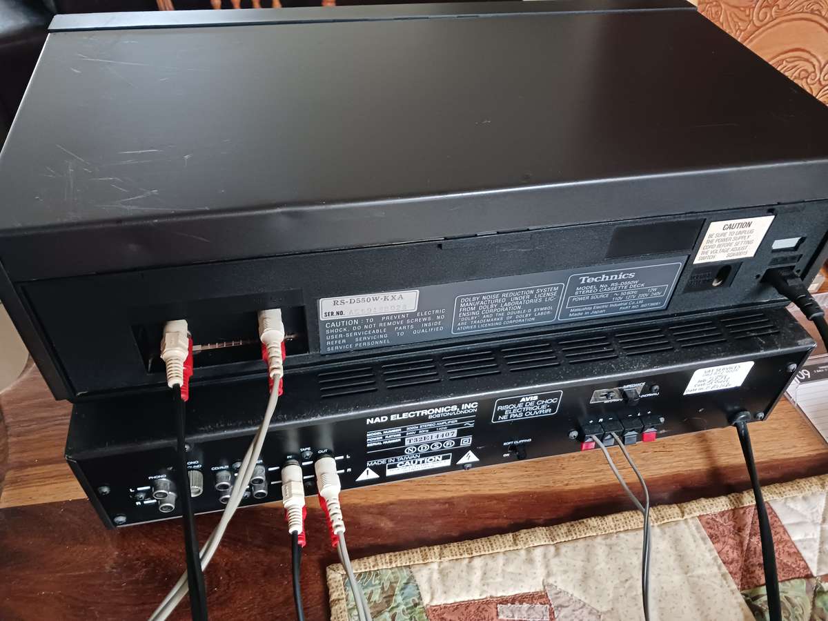 Technics :  Double  Stereo Cassette Deck RS - D550W