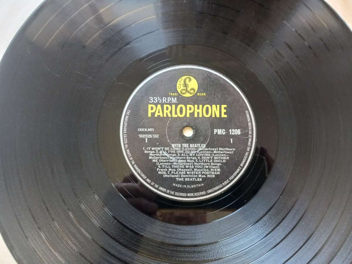 The Beatles - With The Beatles ( 1963  UK pressing, vinyl mono sleeve marked stereo, LP )