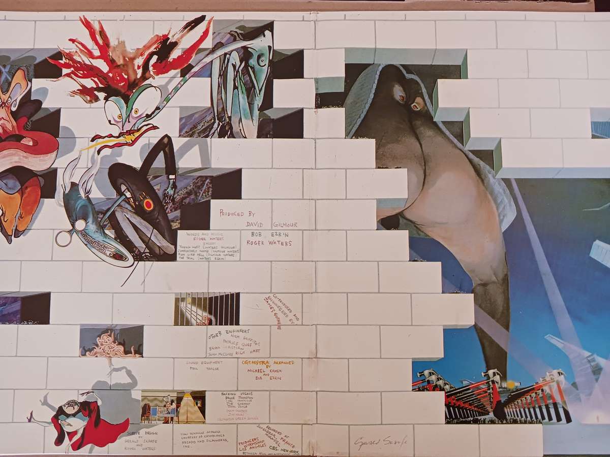 Pink Floyd - The Wall  ( Scarce 1983 SA released reissue NM LP )