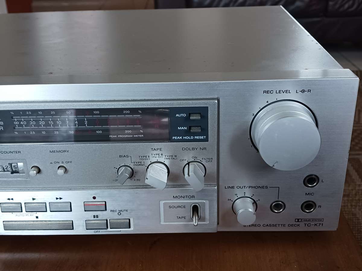 Sony TC - K71    ( 3-Head Tape Deck,in good working condition,recently serviced )