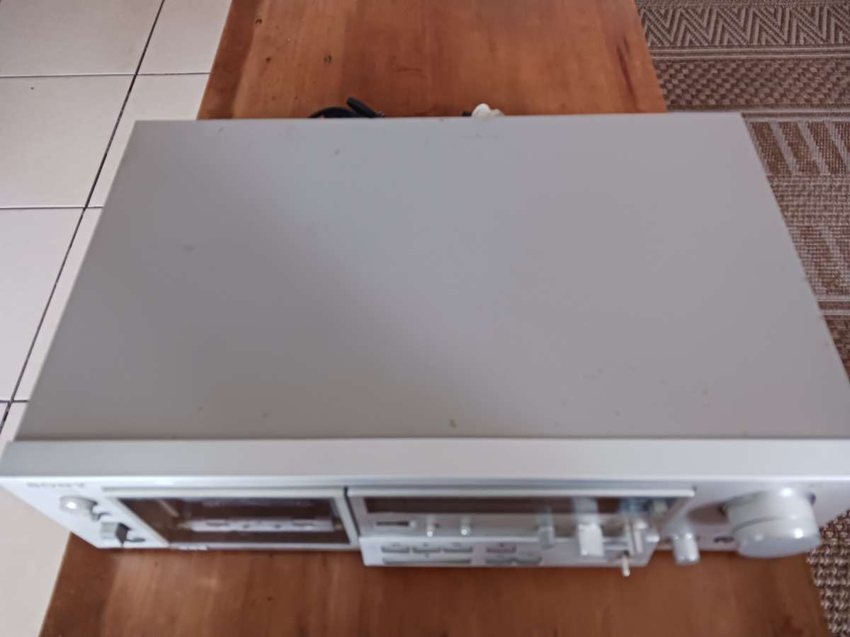 Sony TC - K71    ( 3-Head Tape Deck,in good working condition,recently serviced )