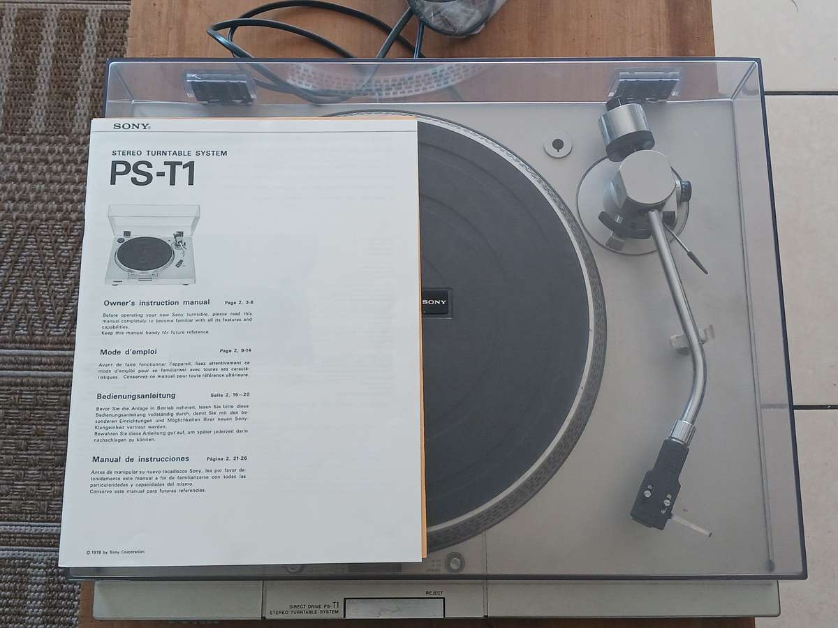 Sony PS T 1  Turntable - In good working condition.