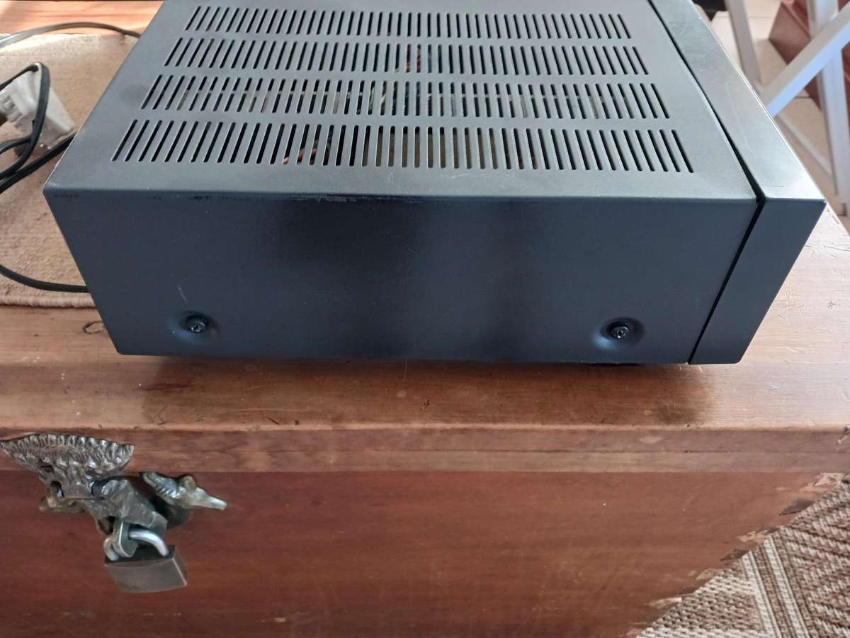 Nad 302-Amplifier 25 watts  ( 1993-1994 Hi Fi choise best buy )