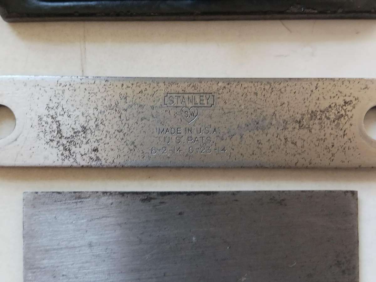 Vintage Stanley Wood Plane No. 80 made in USA - in a good used working condition.