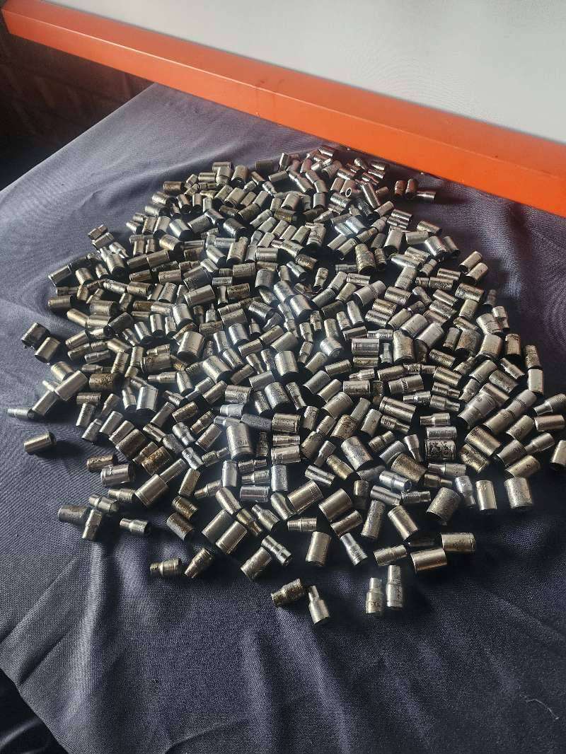 Mixed lot tools, small sockets
