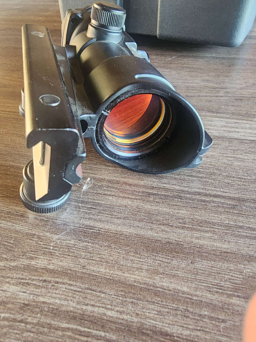 Illuminated Red Dot Sight