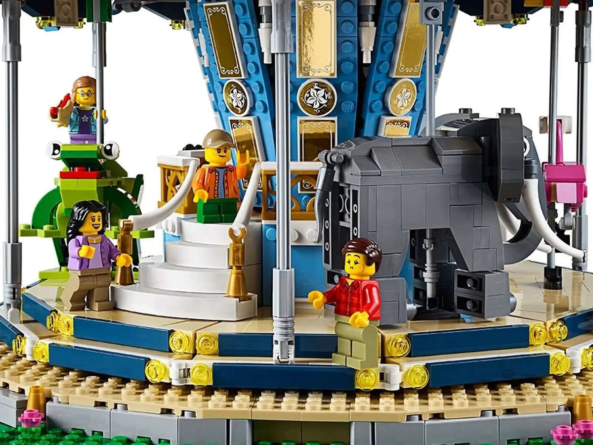 New LEGO Creator Expert Carousel - New in Opened Box - Discontinued (10257)