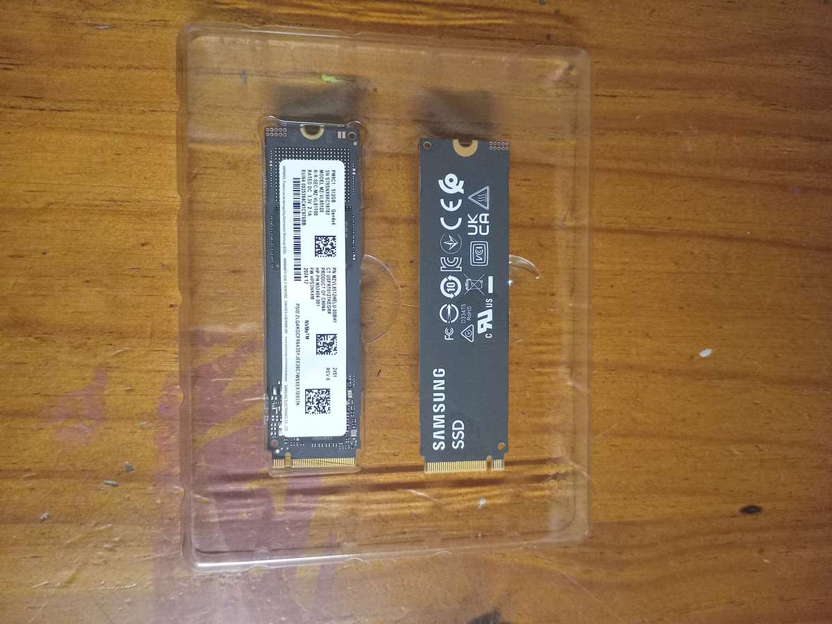 Samsung 512 NVMe SSD M.2