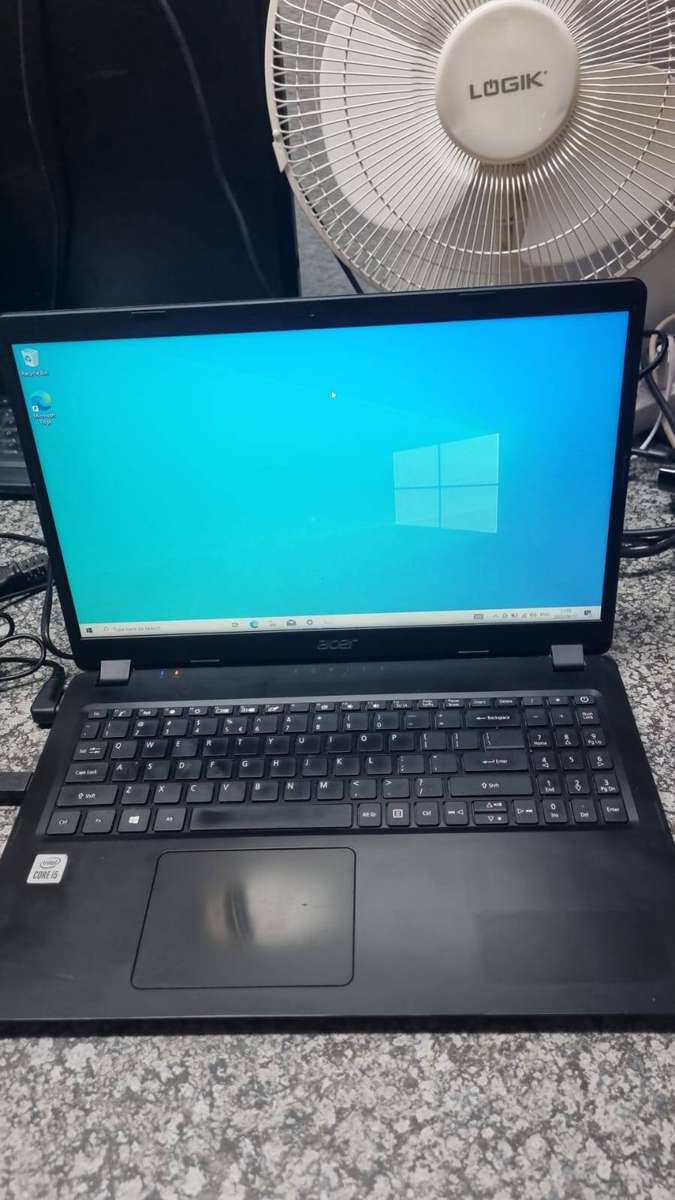 Acer Aspire 3 i5 10th Gen, 8G ram 512G SSD 15.6" Screen Win 11