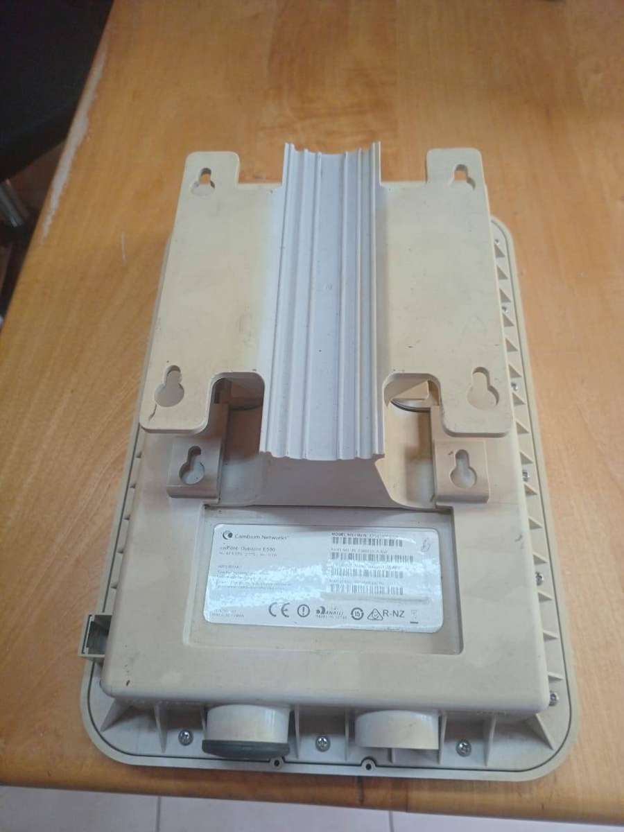 Cambium Networks cnPilot E500