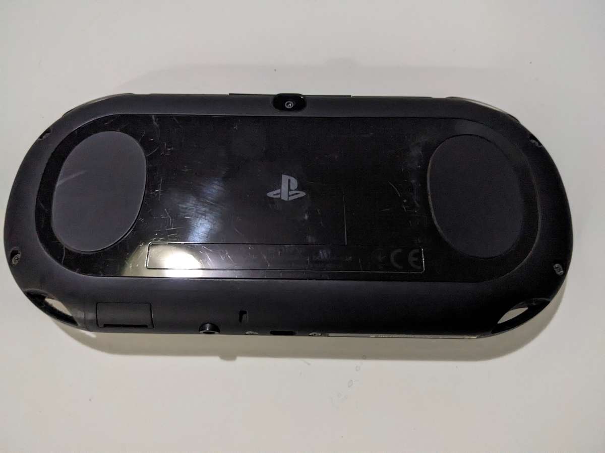 PlayStation Vita (2000 model)(With Case and Killzone Mercenary game)