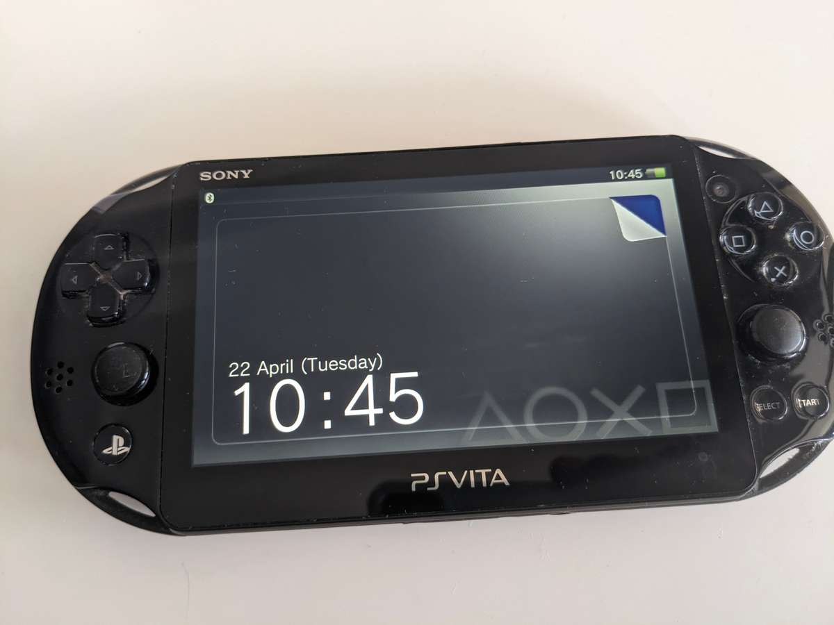 PlayStation Vita (2000 model)(With Case and Killzone Mercenary game)