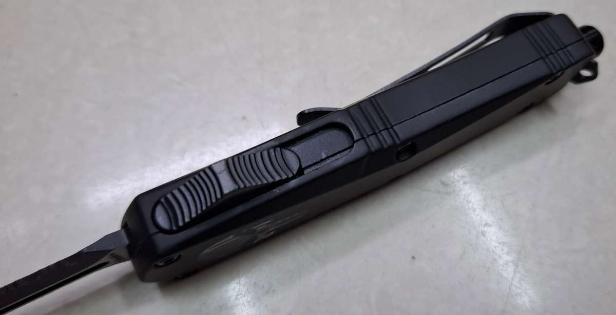 COLUMBIA MINI DOUBLE-EDGED SWITCHBLADE