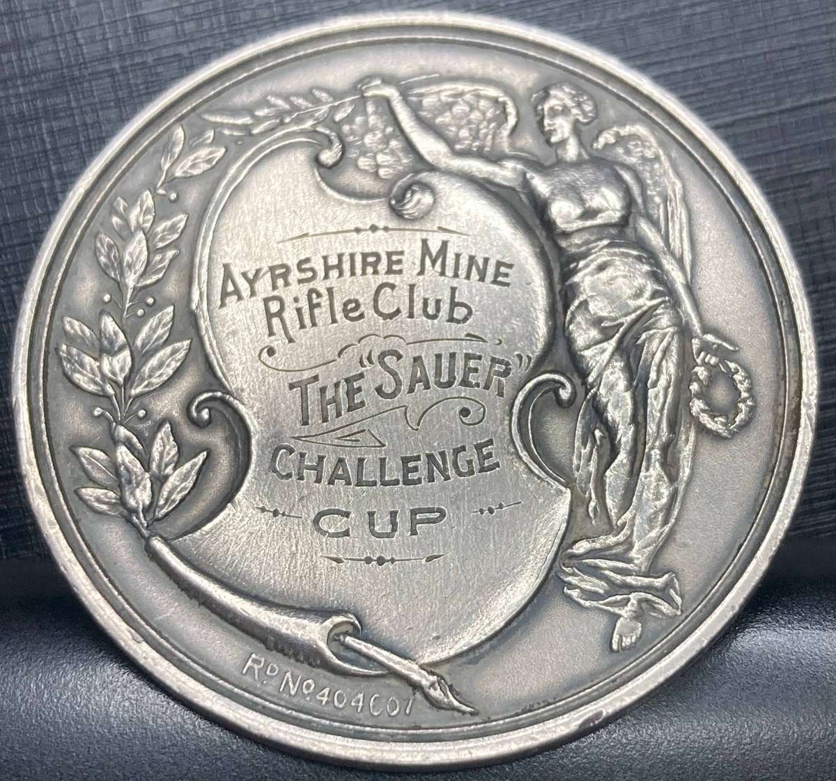 Hallmarked silver medallion (39g)