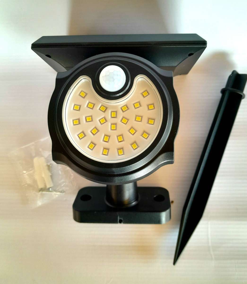 Foyu 42 COB LED Solar Wall light