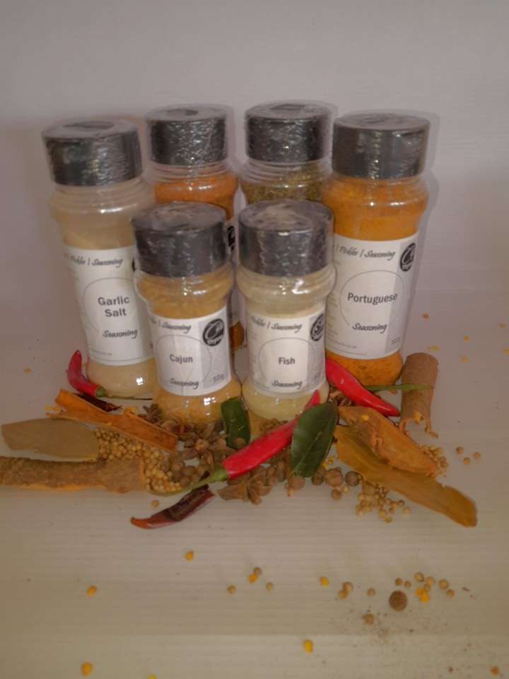 Chilli Thyme - Cayenne Pepper Plastic Bottle Shaker 50g