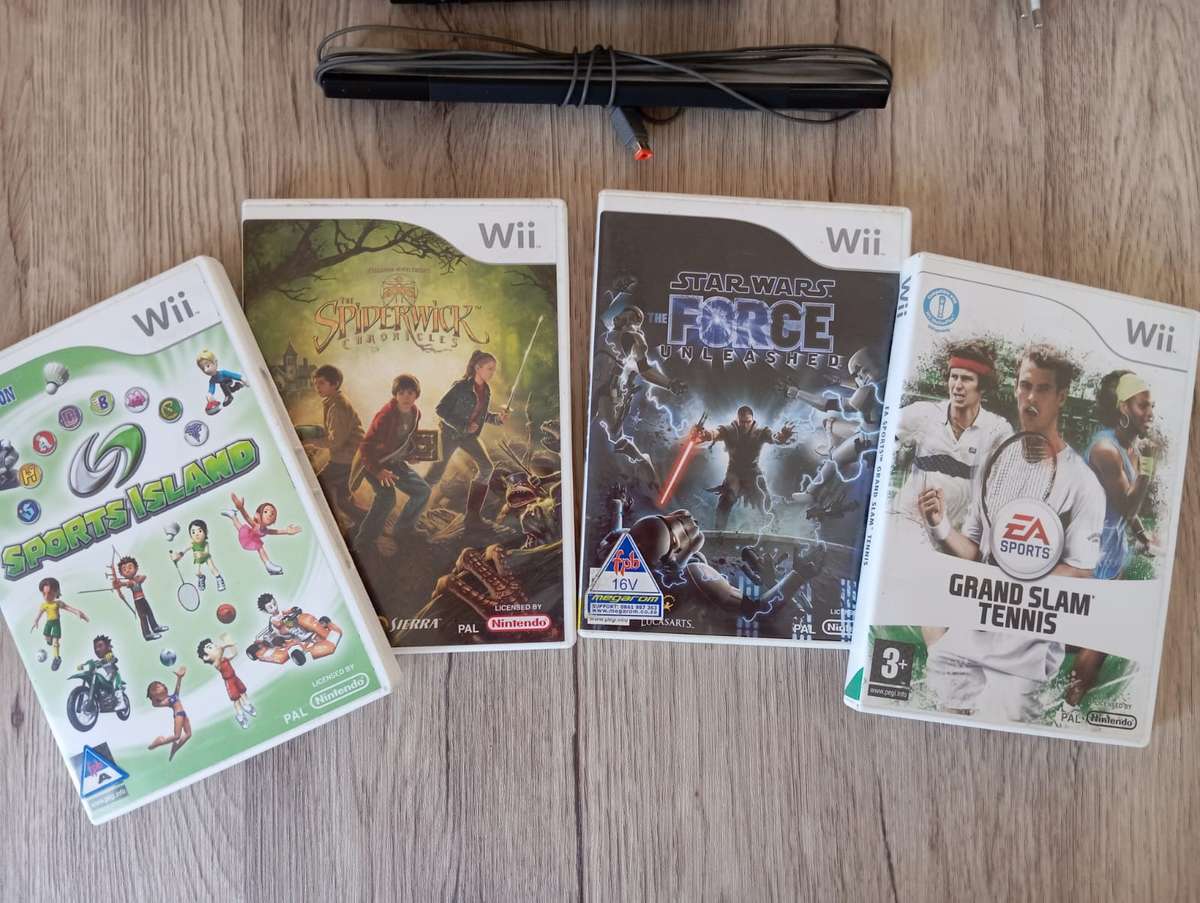 Wii Console complete with games