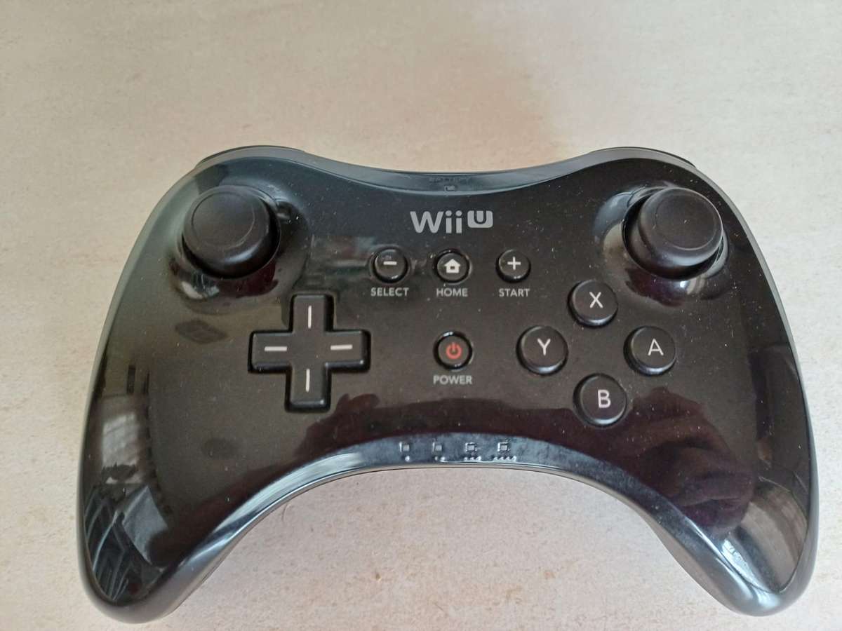 Wii U pro controller