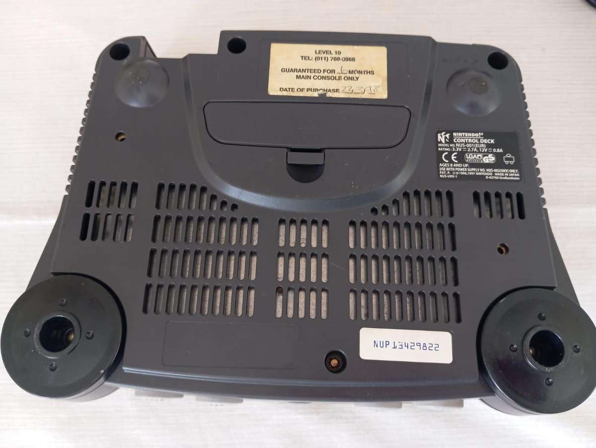 Nintendo N64 console and games