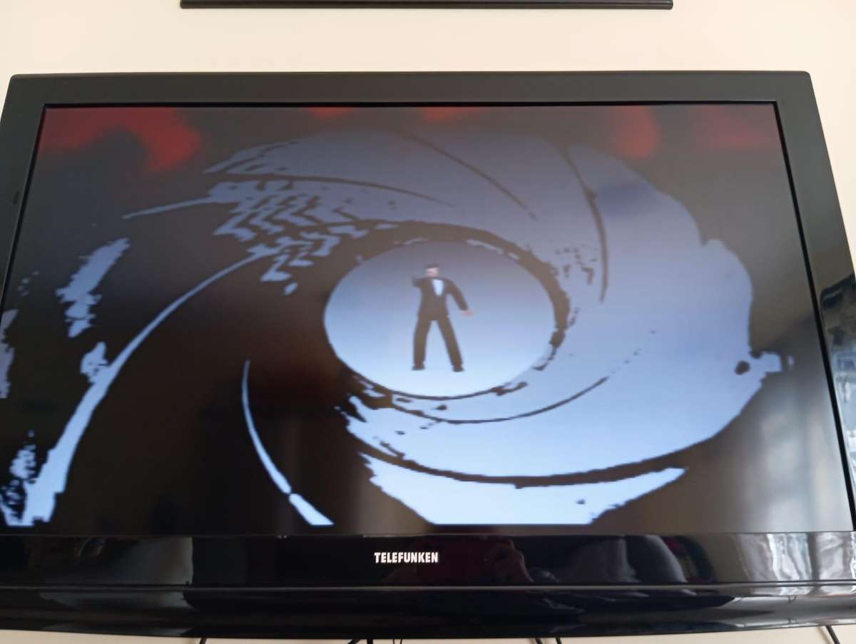 Nintendo N64 console and games