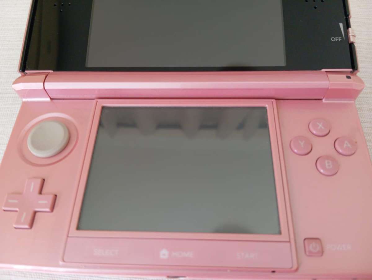 nintendo 3ds console pink
