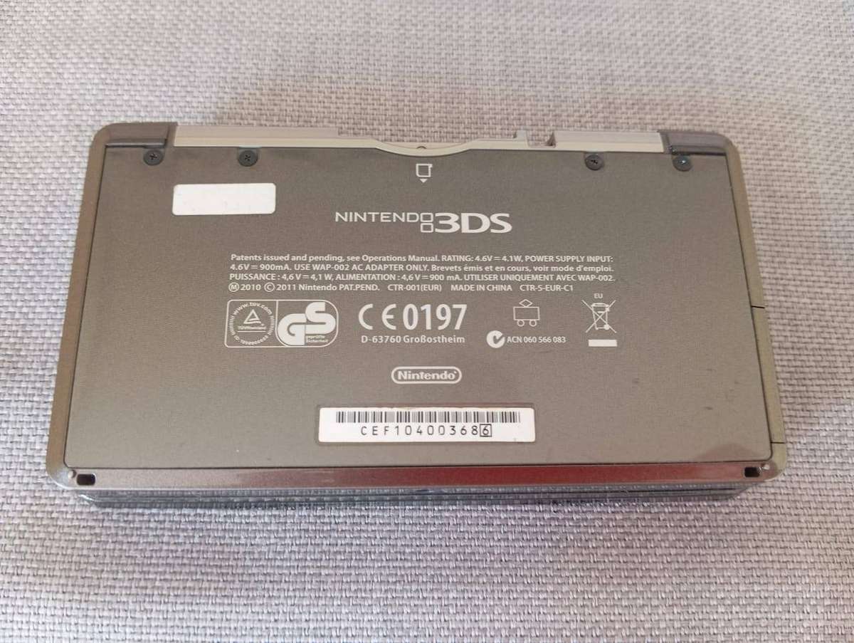 Nintendo 3DS - Cosmos Black with memory card