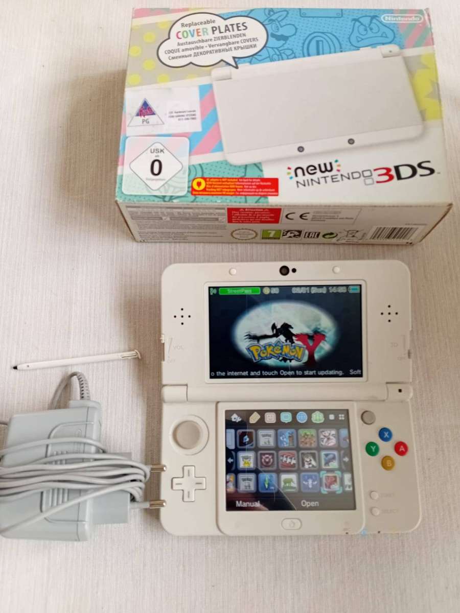 new nintendo 3ds console Boxed