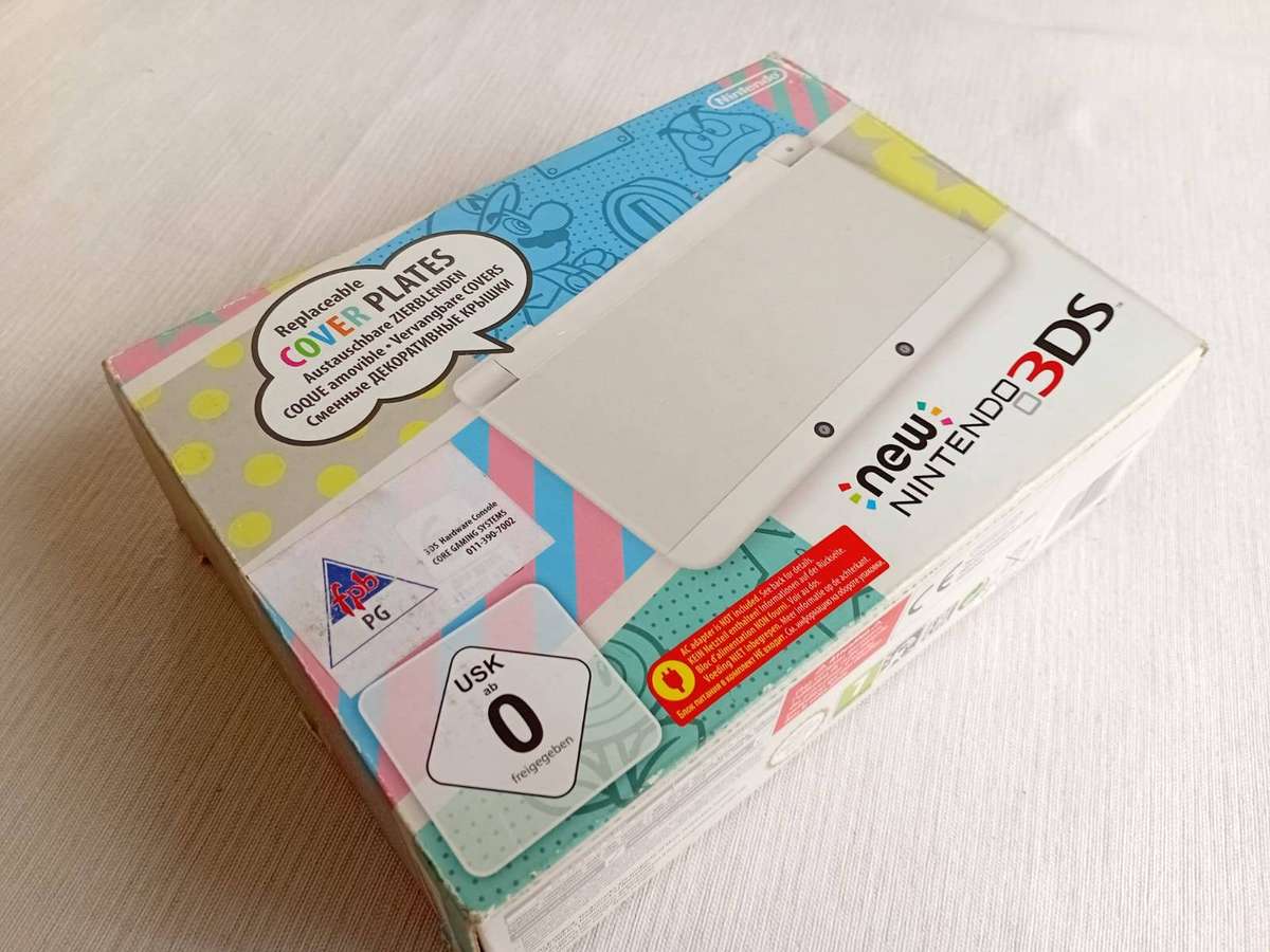 new nintendo 3ds console Boxed