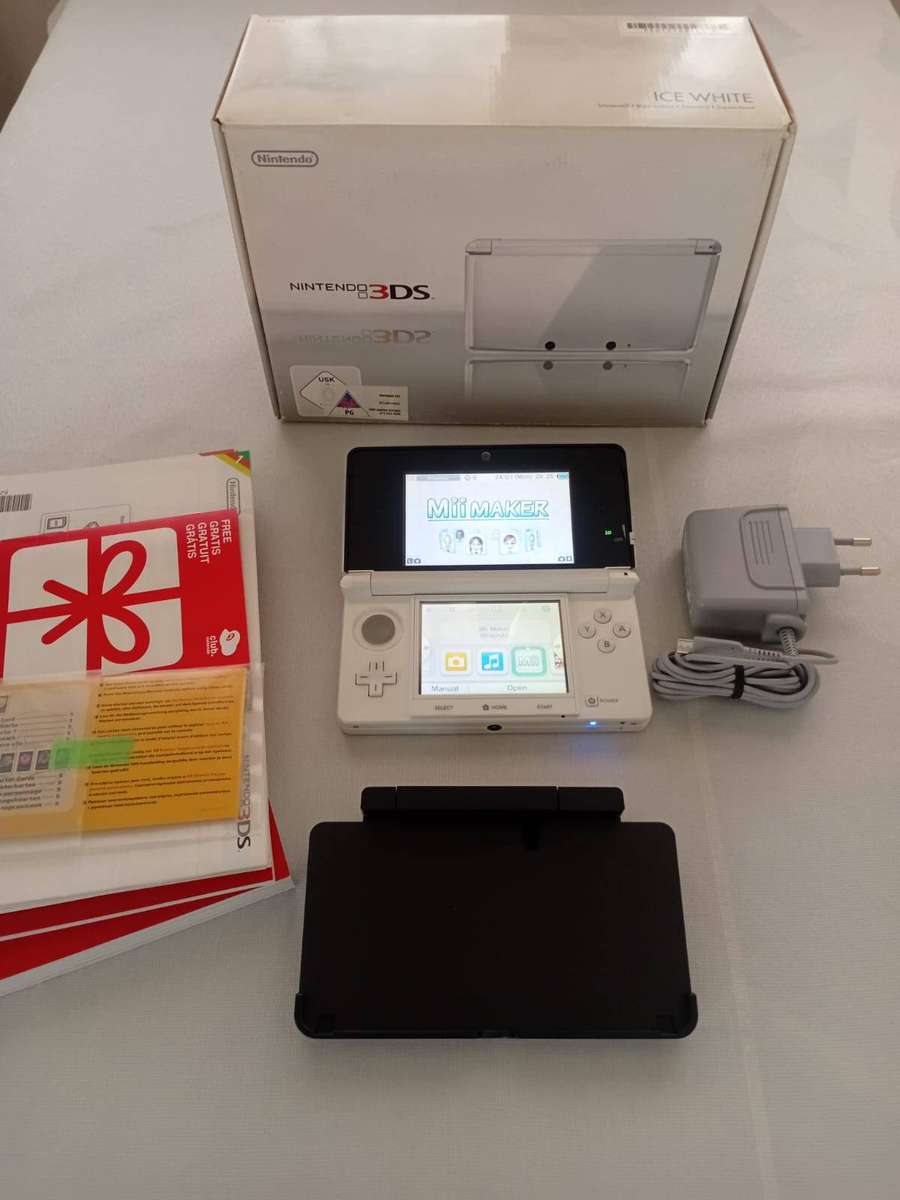 3ds console Nintendo boxed