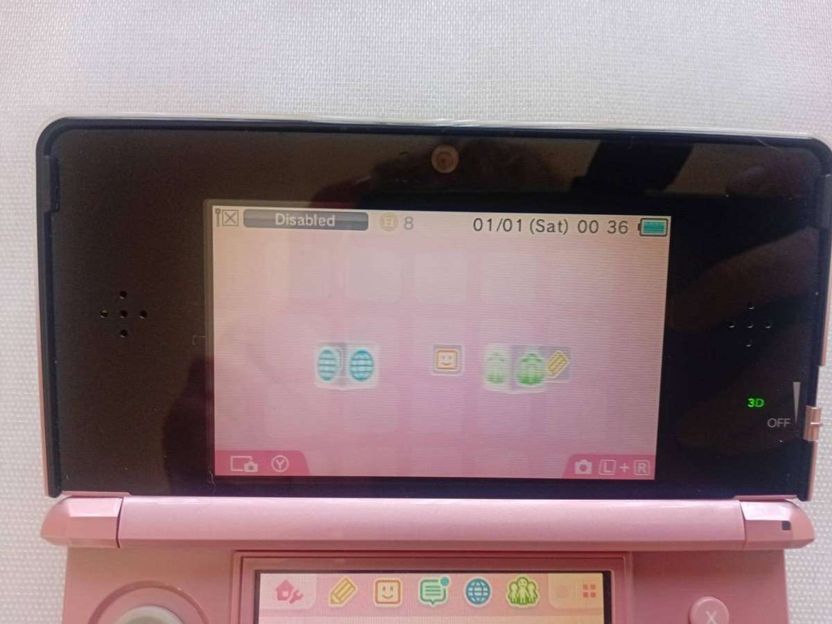 Nintendo 3ds console - pink with memory card charger and games