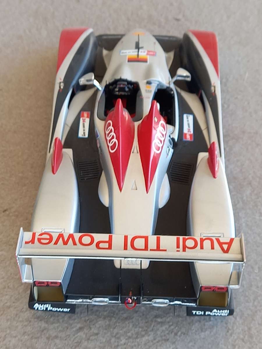 Audi R10 TDI - 2007 Le Mans winner - Spark 1/18