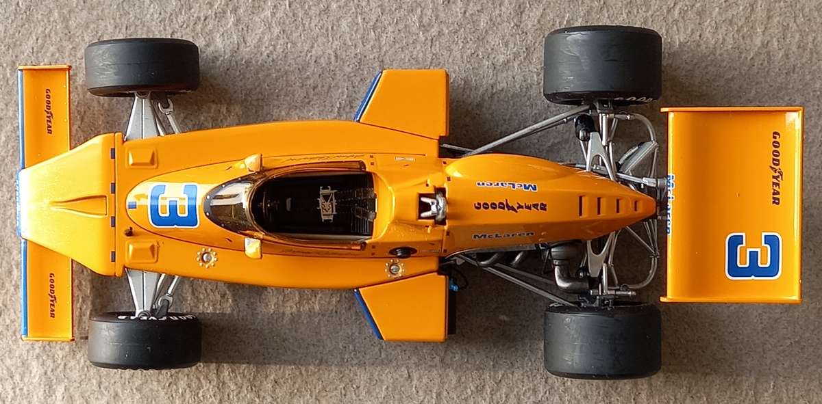 McLaren M16 Indy car - 1974 Indianapolis winner - Rutherford - Carousel 1/18