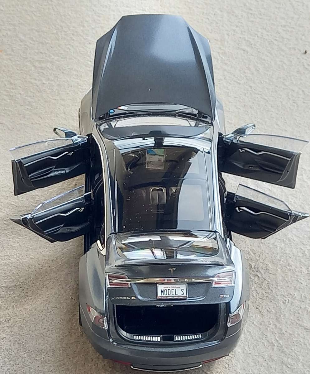 Tesla Model S Mk1 - Pioneer EV - 2013-2016