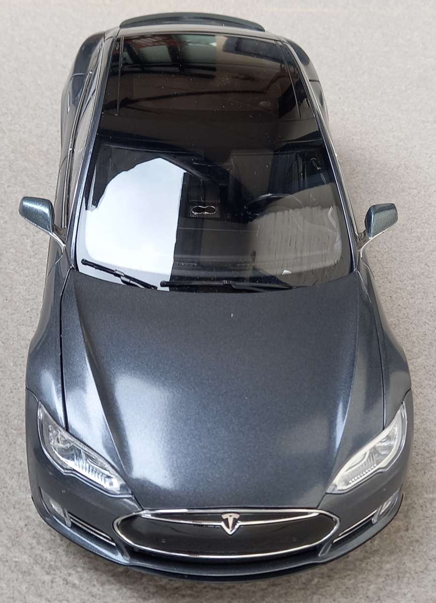 Tesla Model S Mk1 - Pioneer EV - 2013-2016
