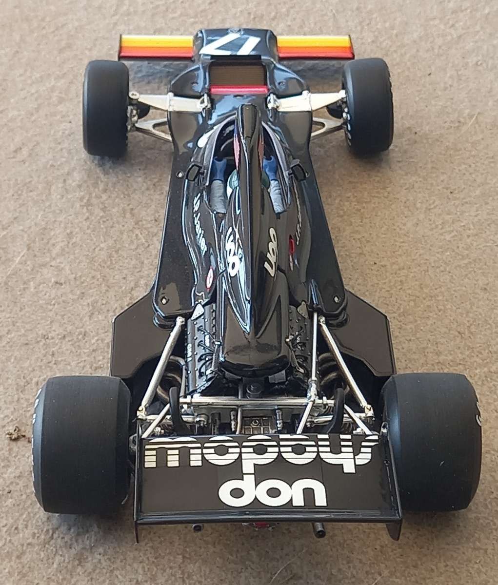 Shadow DN5 - Spark 1/18 - JP Jarier - 1975 - pole Brazil