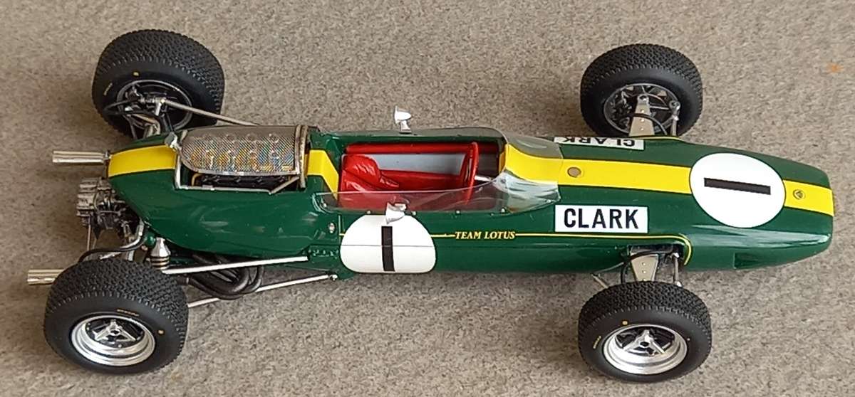 Lotus 33 - Jimmy Clark - 1965 World Champion - Spark 1/18