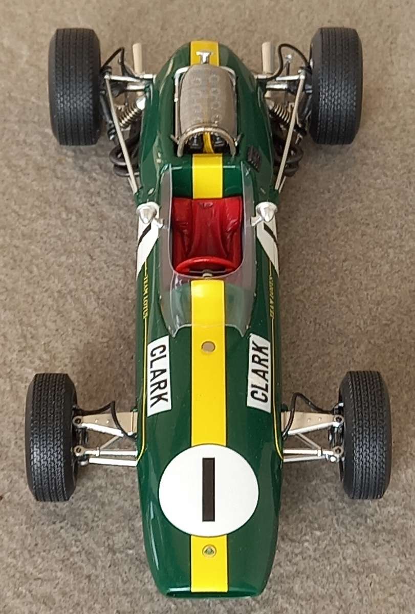 Lotus 33 - Jimmy Clark - 1965 World Champion - Spark 1/18