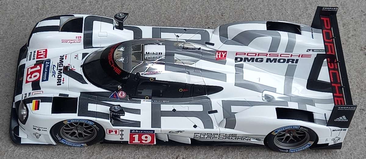 Porsche 919 - 2015 Le Mans winner - Spark 1/18