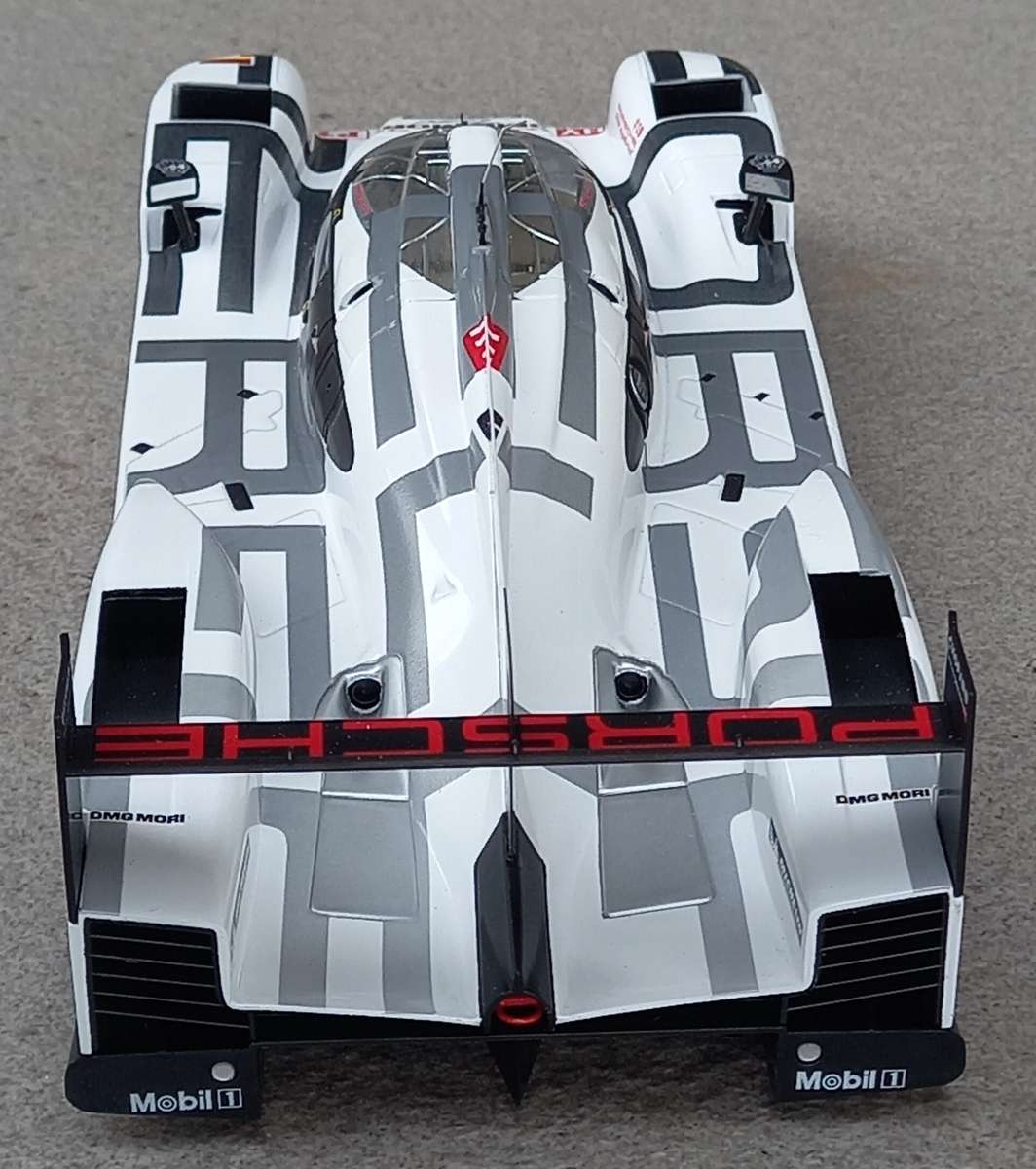 Porsche 919 - 2015 Le Mans winner - Spark 1/18