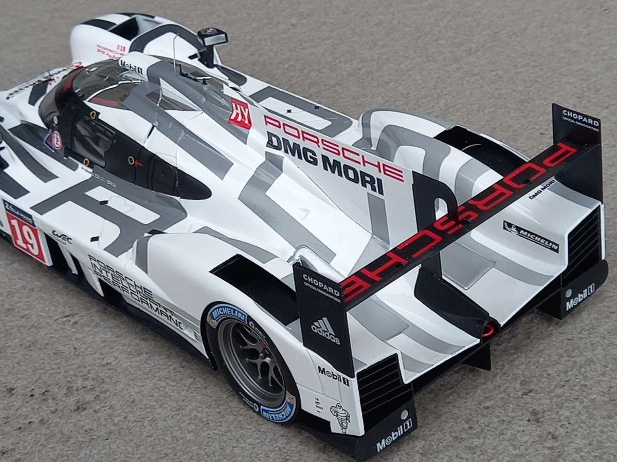 Porsche 919 - 2015 Le Mans winner - Spark 1/18