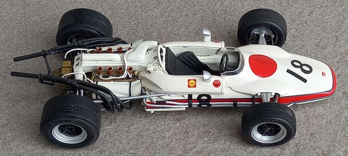 Honda RA302 - 1968 - Ebbro 1/20