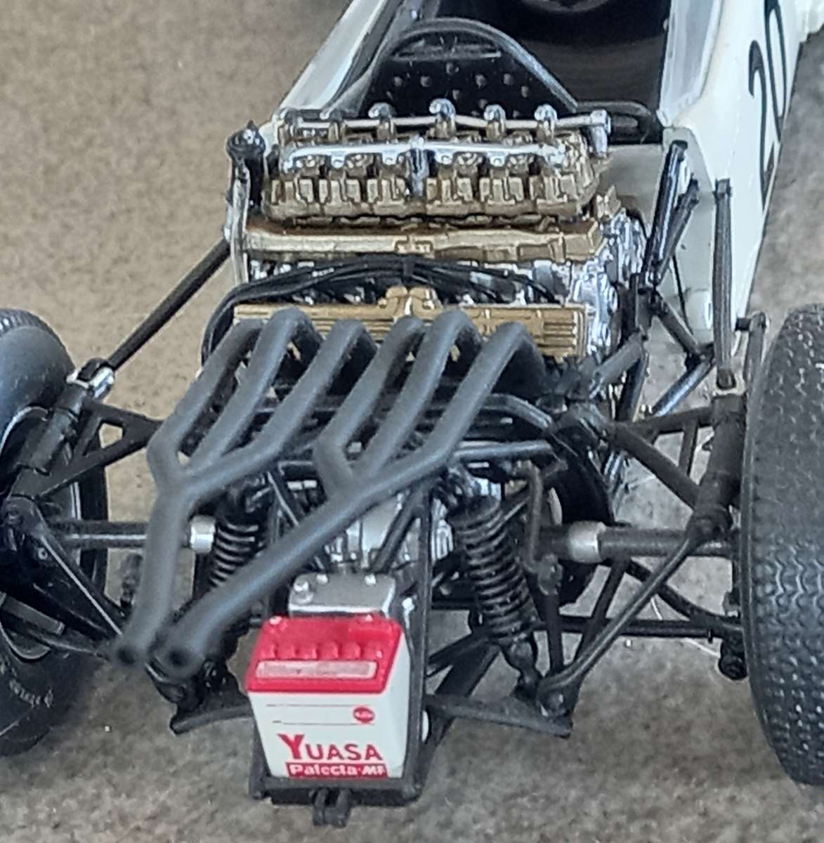 Honda RA271 - 1965 - Ronnie Bucknum - Ebbro 1/20