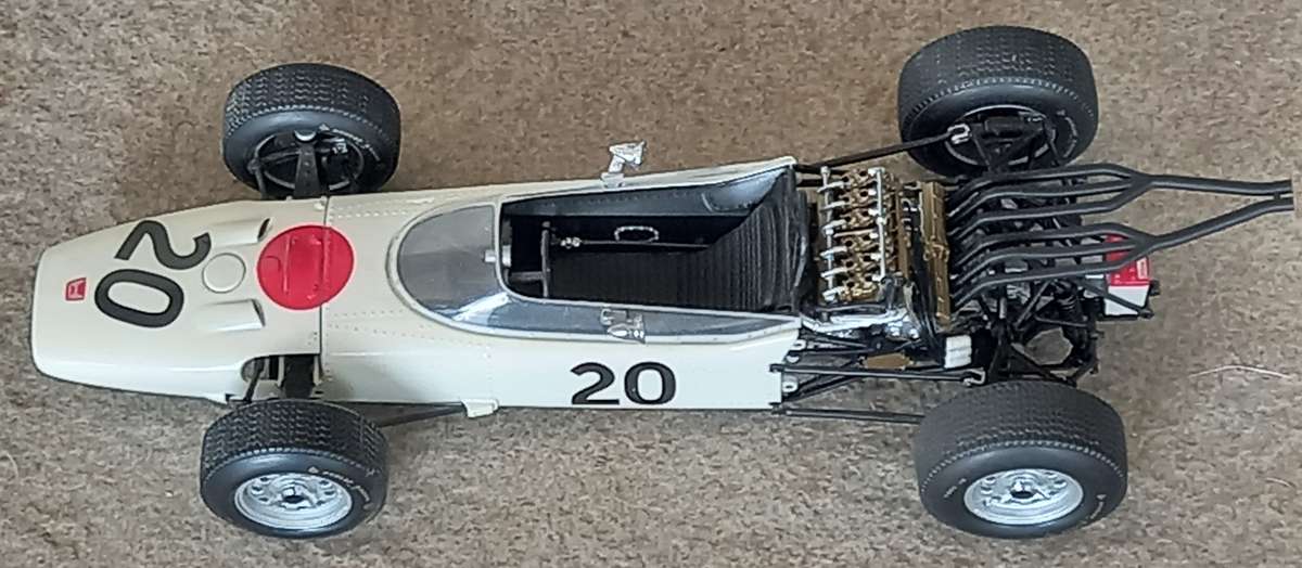 Honda RA271 - 1965 - Ronnie Bucknum - Ebbro 1/20