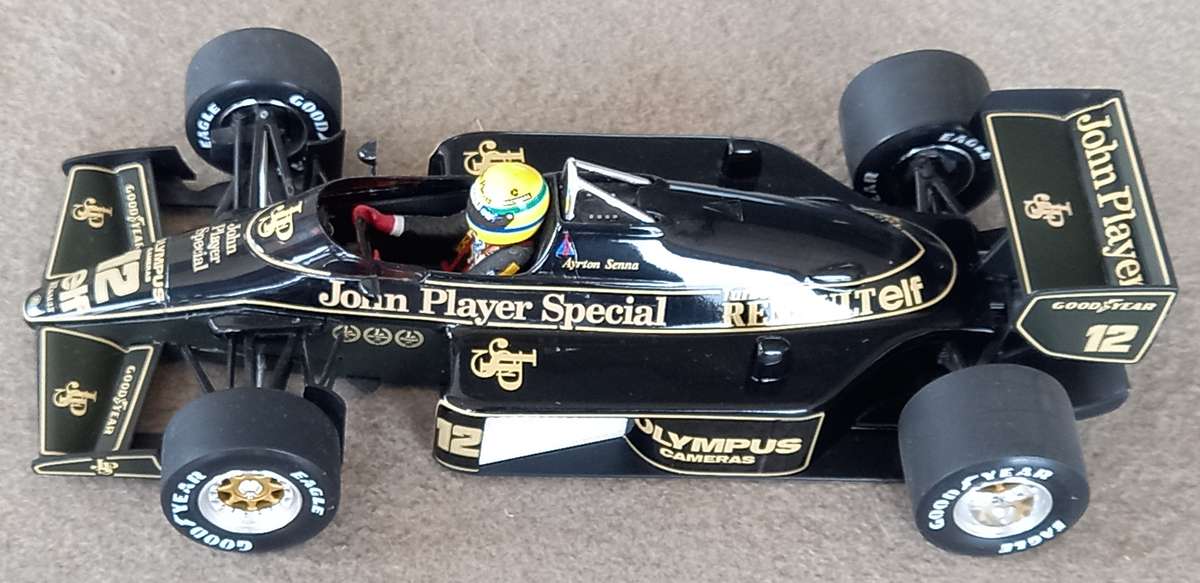 Lotus 97T - 1985 - Senna's first win - Full JPS livery - Minichamps 1/18