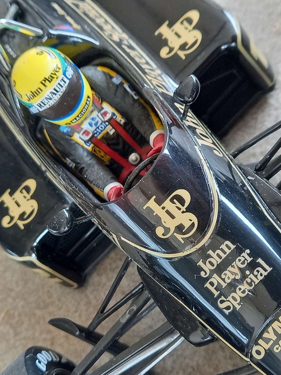 Lotus 97T - 1985 - Senna's first win - Full JPS livery - Minichamps 1/18