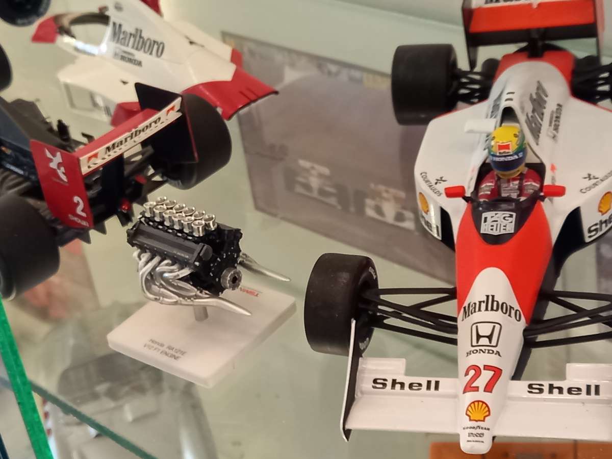 Honda RA121E V12 F1 engine - 1991/2 - Display stand - TSM 1/18