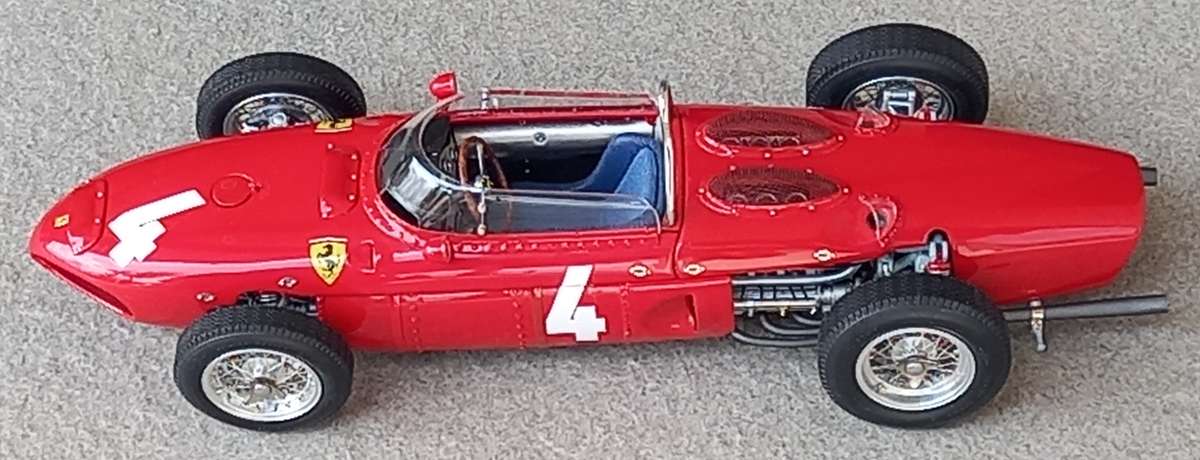 Ferrari Dino 156 - 1961 World Champion - P Hill - CMC 1/18
